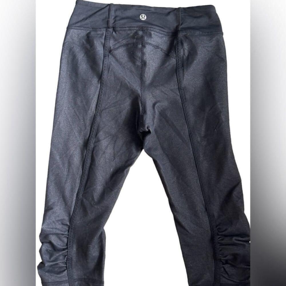 🦄🤩 Lululemon Dignity Crop Black Slub Denim